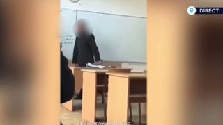 VIDEO Incident șocant într-o școală din Caransebeș. Profesor agresat de elev în fața clasei. Școala a ținut totul secret ani întregi