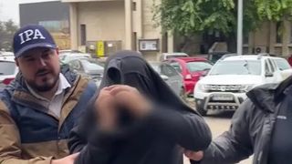 VIDEO Bancă jefuită chiar de ofițerul de securitate. Jocurile de noroc l-au împins la gestul necugetat