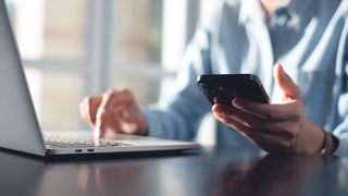 VIDEO Proiect: prime pentru primul loc de muncă