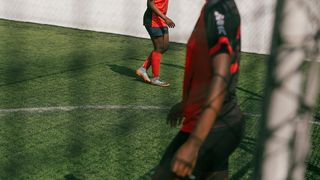 (P) De la teren la stradă: cum au redefinit brandurile mari încălțămintea sport 