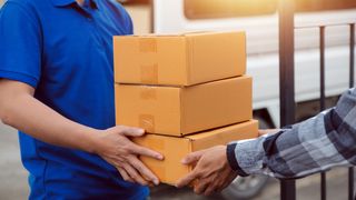 (P)  La ce trebuie să fii atent atunci c&acirc;nd vrei să trimiți un colet