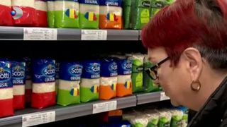 VIDEO Patriotismul se vede pe rafturile magazinelor. Românii aleg produse cu ambalaje românești