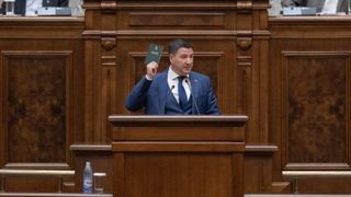 VIDEO Cine este senatorul cercetat penal pentru furt după un incident la un hotel din Piatra Neamț