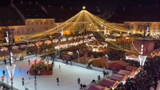 VIDEO Primele târguri de Crăciun din țară adună mii de vizitatori în Craiova și Sibiu