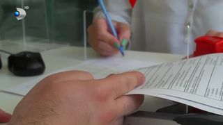 VIDEO &bdquo;Lumea o duce mai rău&rdquo;. Cererea pentru credite imobiliare a scăzut drastic