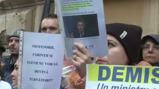 VIDEO Tensiuni în coaliție pe fondul reducerii salariilor bugetarilor. S-a lăsat cu proteste și amenințări