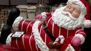 VIDEO Crăciunul &icirc;ncepe tot mai devreme &icirc;n Rom&acirc;nia. Magia sărbătorilor de iarnă ajunge &icirc;n case &icirc;ncă din toamnă