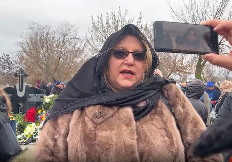 diana sosoaca, flavia grosan, flavia grosan inmormantare 