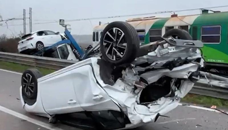 accident grav, tren, italia 