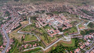 Locuri minunate din Alba Iulia pe care trebuie să le vezi măcar o dată &icirc;n viață