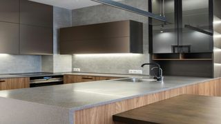 (P) Cum să maximizezi spațiul din bucătăria ta mică cu ajutorul unei plite &icirc;ncorporabile