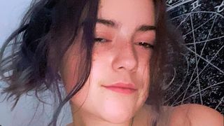 O tânără însărcinată a murit în somn, după o cină cu cartofi prăjiți