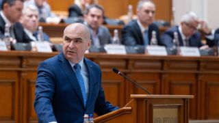 VIDEO Lovitură pentru Guvernul Bolojan! Opoziția pregătește moțiune de cenzură. Câți parlamentari au semnat documentul