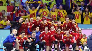 România, învinsă categoric de  Ungaria la Campionatul Mondial de handbal feminin. Tricolorele au ratat calificarea în sferturile de finală