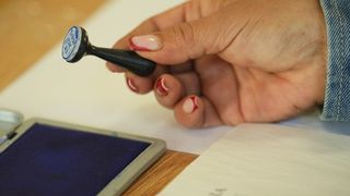 Unde pui ștampila corect la alegerile din 7 decembrie 2025?