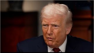 Donald Trump îl critică pe Zelenski, cere alegeri prezidențiale în Ucraina și spune că Rusia are puterea să câștige războiul