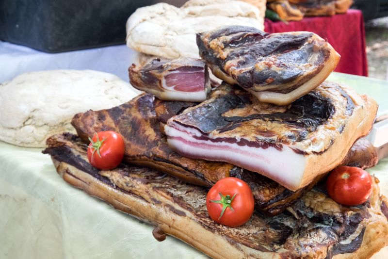 Șuncă de casă afumată