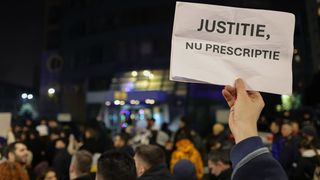 Se cere demiterea șefului DNA, Marius Voineag