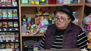 VIDEO O decizie europeană promite retrageri de numerar în magazinele din satele României, dar realitatea rămâne dificilă