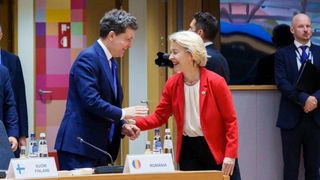 "Gafele de protocol", explicate de președintele Nicușor Dan.