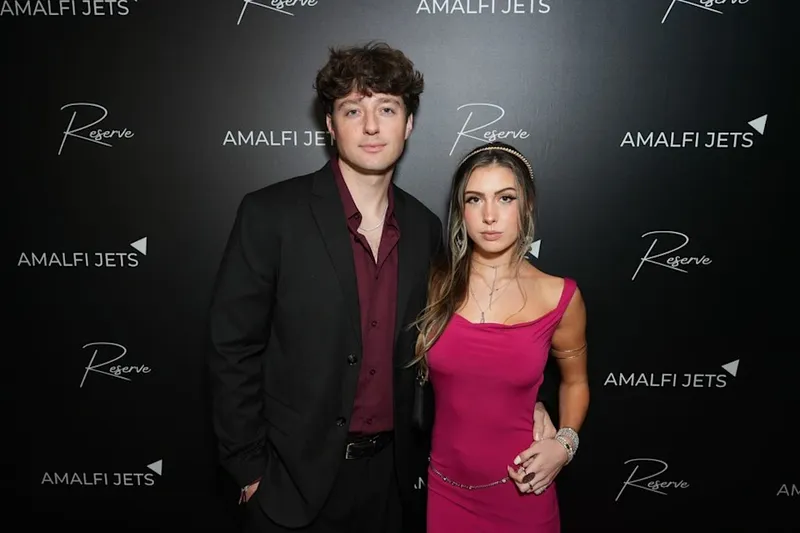 Tucker Genal  și fosta sa logodnică