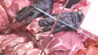 VIDEO Porcul, scos din meniul de sărbători