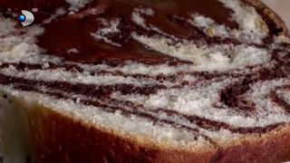 VIDEO &bdquo;Nu ne permitem așa ceva&rdquo;. Cozonac la preț de aur