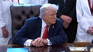 Trump &icirc;ndeamnă Ucraina să "se miște rapid" dacă vrea un acord de pace cu Rusia