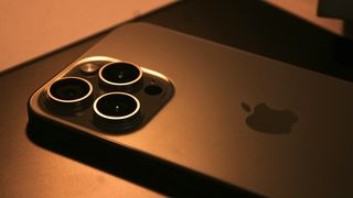 (P) iPhone 17 vs iPhone 17 Pro Max: ce le diferențiază și cum alegi modelul potrivit?&nbsp;