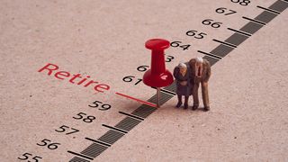 Pensia de v&acirc;rstă vs. Pensia anticipată: Cum și c&acirc;nd se face trecerea oficială