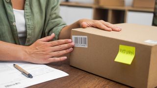 Tot mai multe cadouri returnate