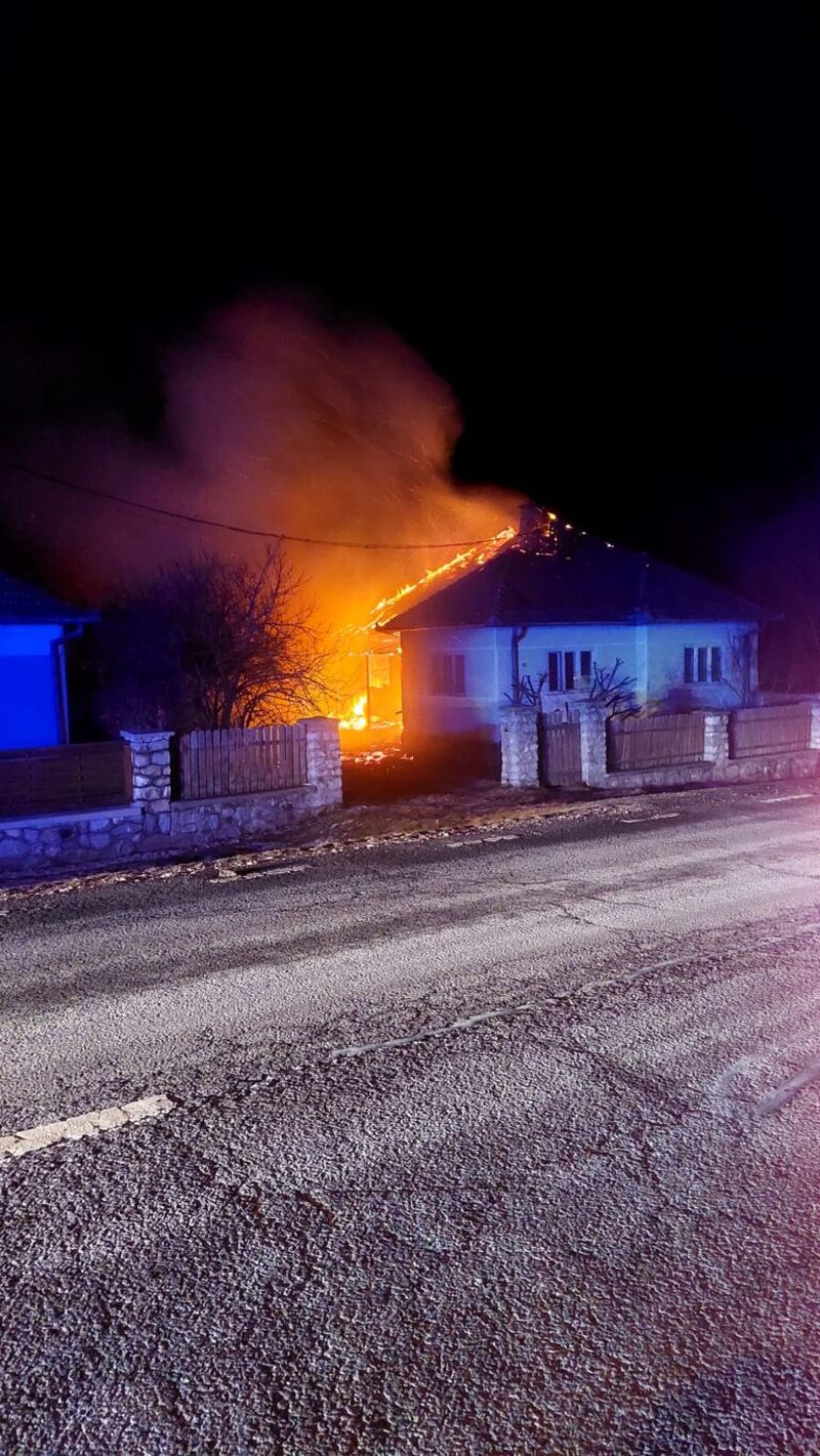 incendiu, barbat carbonizat 