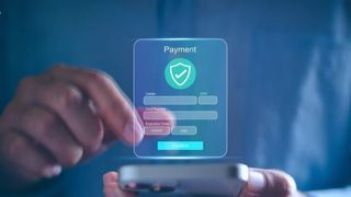 VIDEO Escrocherie de proporții la o bancă din Buzău: 35.000 de euro furați prin complicitatea unei angajate