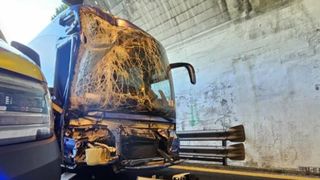 Accident mortal &icirc;n Italia. 25 de victime după ce un autocar, un camion și două autoturisme s-au ciocnit