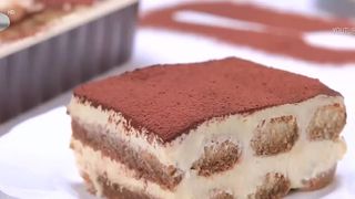 VIDEO &bdquo;Toată Rom&acirc;nia face tiramisu&rdquo;. Criză de mascarpone &icirc;n prag de Revelion