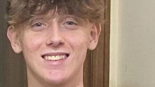 O mamă &icirc;și caută cu disperare copilul după tragedia de la Crans-Montana. Nu se mai știe nimic de Giovanni din noaptea de Revelion: &bdquo;Ajutați-mă să-mi găsesc fiul&rdquo;