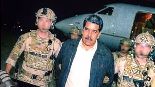 Nicolas Maduro şi soţia sa, scoşi cu forţa din dormitorul lor