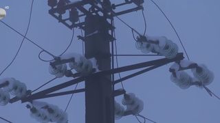 VIDEO &bdquo;Vremea ne ia prin surprindere&rdquo;. Mii de rom&acirc;ni au rămas fără curent și apă