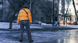 Ce se spune atunci c&acirc;nd cazi pe gheață de Bobotează