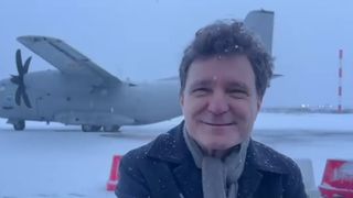 VIDEO &bdquo;La un moment dat trebuie să avem un avion prezidențial&rdquo;. Zbor ieftin, riscuri pentru Nicușor Dan