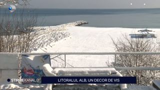 VIDEO Peisaje spectaculoase și turism activ &icirc;n sezonul rece la Marea Neagră. Totul e &icirc;mbrăcat &icirc;n alb 