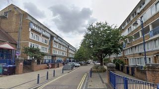 O mamă a fost &icirc;mpușcată de 7 ori, &icirc;n Ajunul Crăciunului, &icirc;n fața fiului ei de 1 an! Indivizii sunt &icirc;ncă &icirc;n libertate