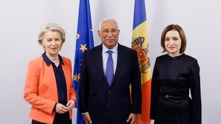 Maia Sandu, alături de președinta Comisiei Europene și de președintele Consiliului European - la summit-ul din Cipru