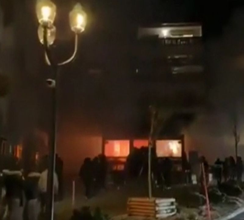 bar crons-montana, incendiu elvetia 