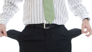 Ce riști dacă nu &icirc;ți plătești impozitele la timp? Consecințele datornicilor sunt dure