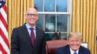 "Din păcate, s-a stins. Ne va fi dor de el". Donald Trump, mesaj &icirc;ndurerat la moartea unui mare artist