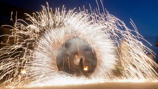 (P) Numere magice și iluzionism: cum se creează misterul pe scenă