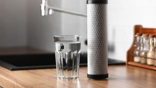 (P) Cum să alegeți un aparat filtrare apă potrivit pentru casa dumneavoastră