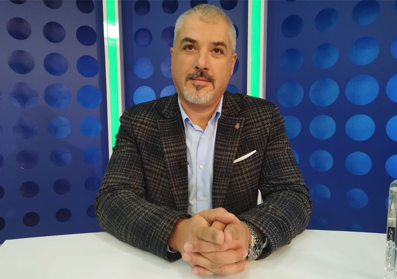 Premiere mondiale și europene realizate de prof. dr. Lucian Dorobanțu