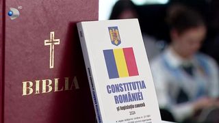 VIDEO &bdquo;Am avut emoții&rdquo;. 25 de persoane au devenit cetățeni rom&acirc;ni